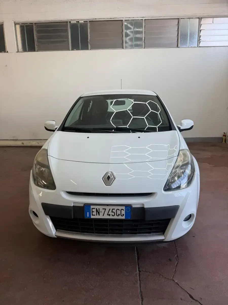 Usata Renault Clio IV Dynamique 75 CV (55 kW) 2012 Bianco Berlina