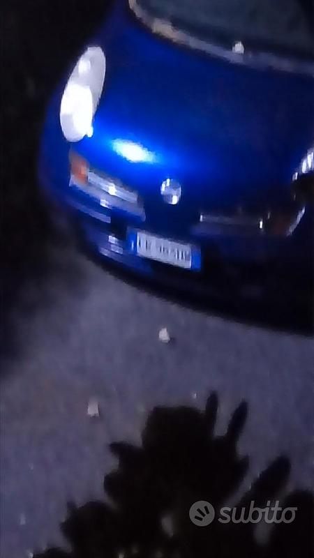 Usata Nissan Micra 82 CV (60 kW) 2003 Blu Berlina