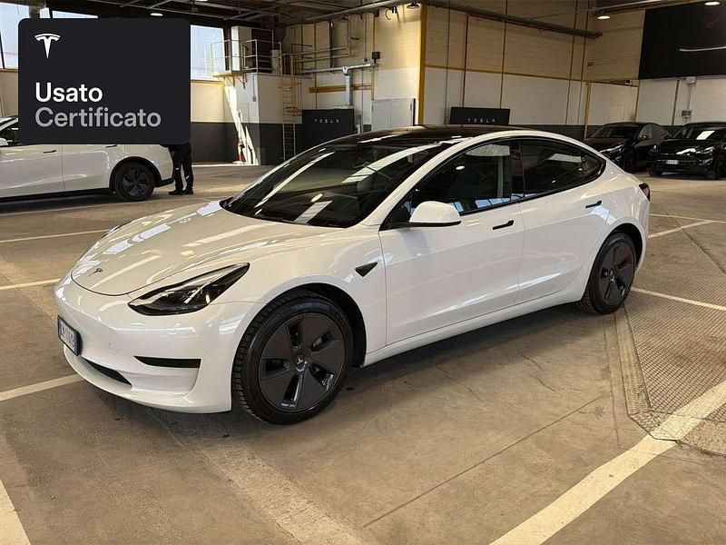 Usata Tesla Model 3 RWD 283 kW (385 CV) 2023 Pearl white multicoat Berlina