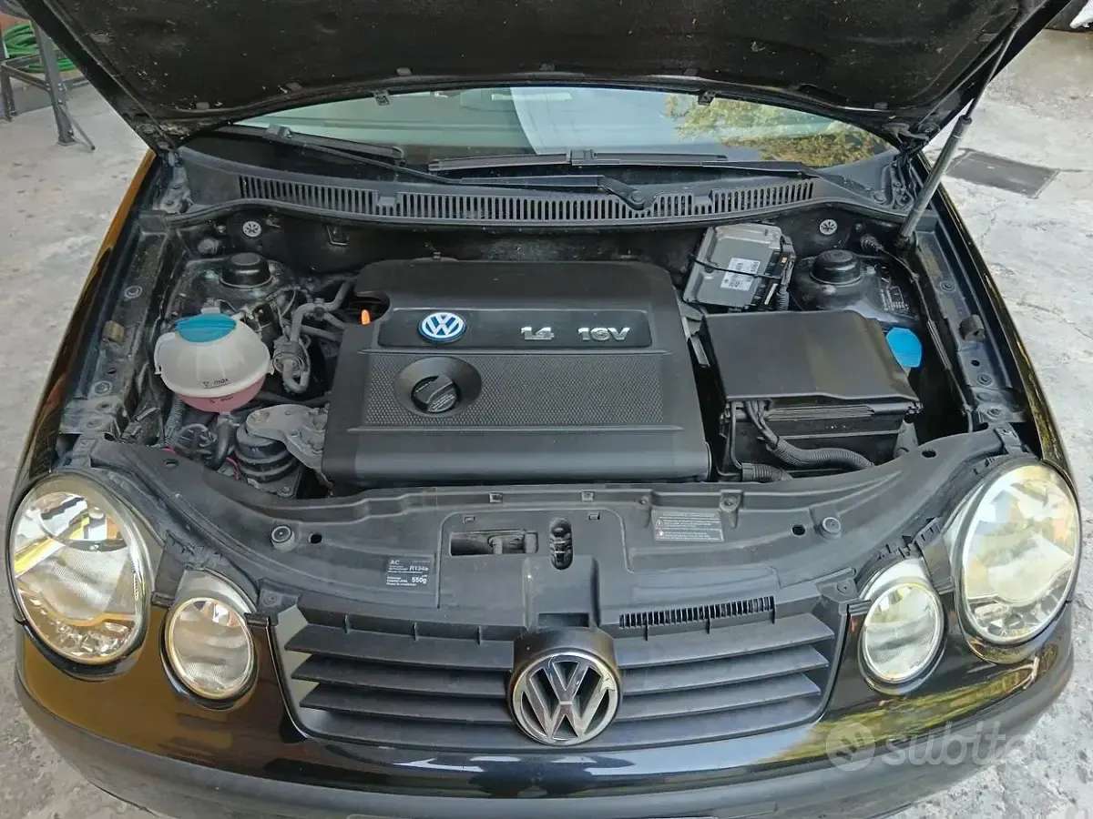 Usata VW Polo 75 CV (55 kW) 2002 Nero Berlina