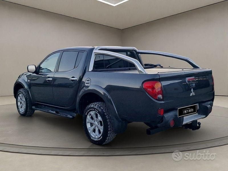 Usata Mitsubishi L200 Intense+ 178 CV (130 kW) 2011 Grigio Pick-up