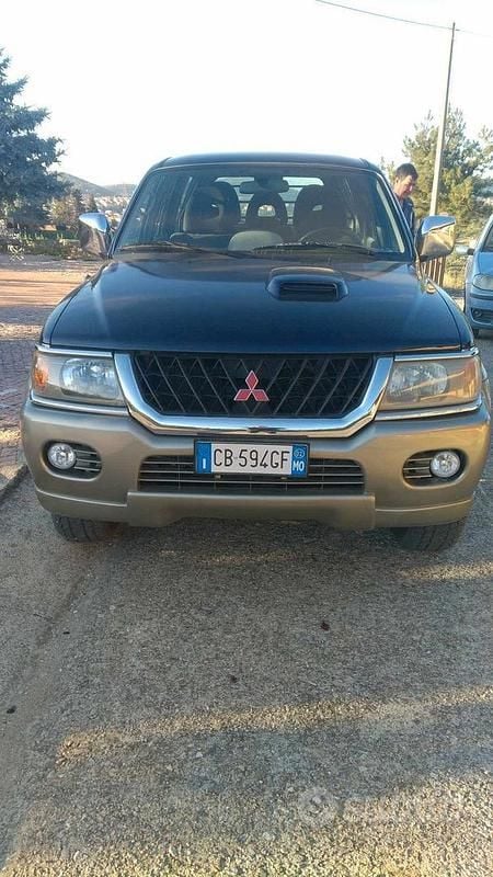 Usata Mitsubishi Pajero 115 CV (84 kW) 2002 Blu SUV