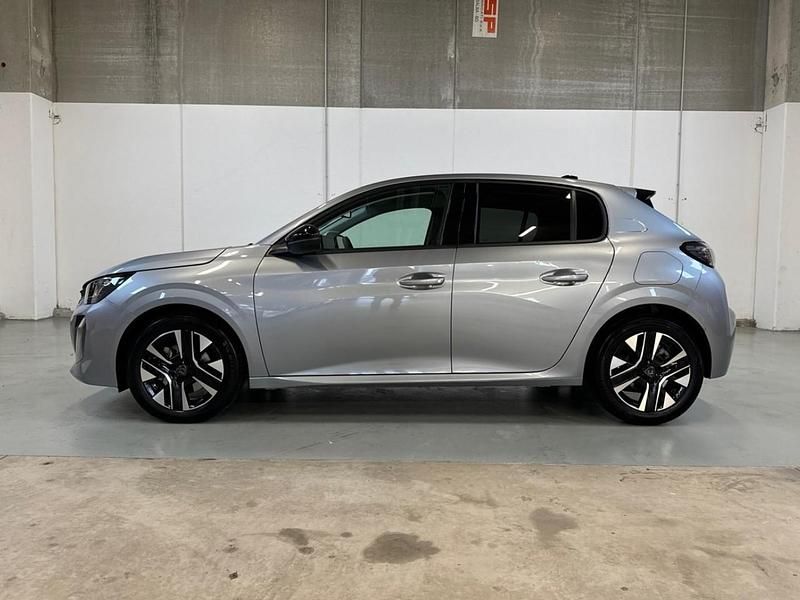 Usata Peugeot 208 Allure 102 CV (75 kW) 2025 Grigio Utilitaria