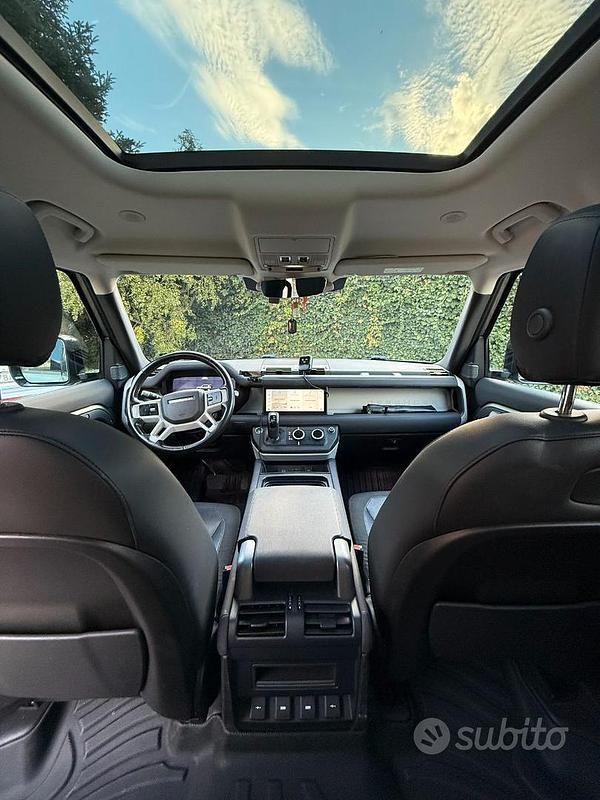 Usata Land Rover Defender S 241 CV (177 kW) 2020 Verde SUV