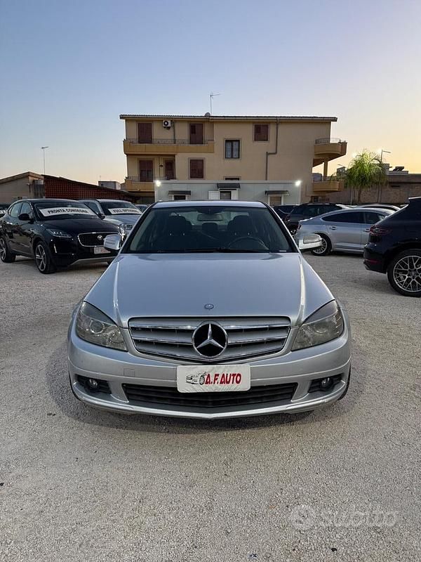 Usata Mercedes C220 Avantgarde 169 CV (124 kW) 2007 Grigio Berlina