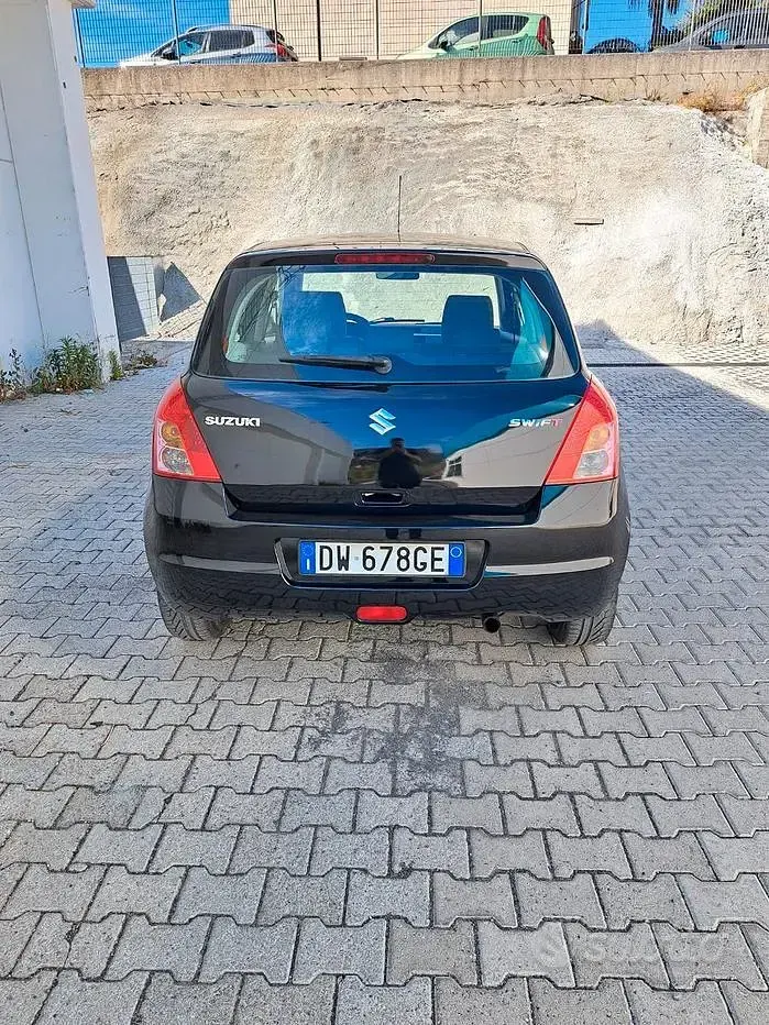 Usata Suzuki Swift 75 CV (55 kW) 2009 Nero Utilitaria