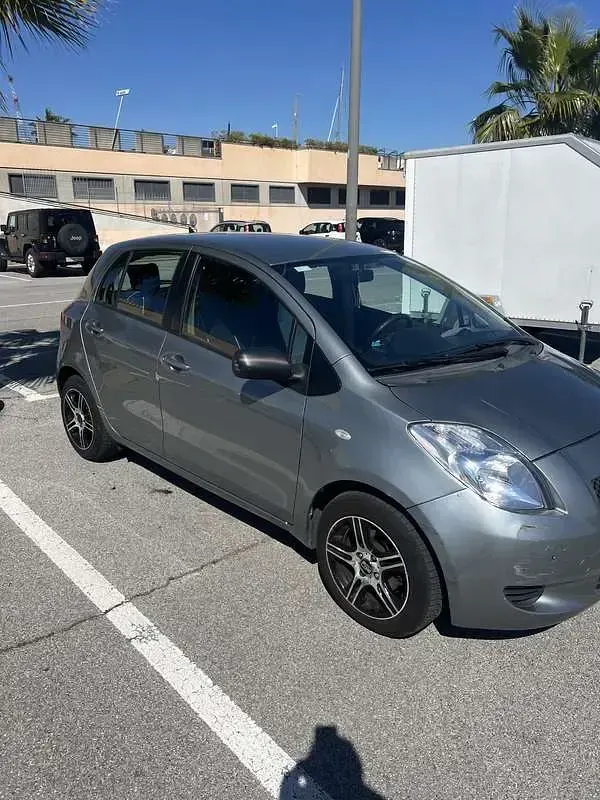 Usata Toyota Yaris 90 CV (66 kW) 2007 Utilitaria