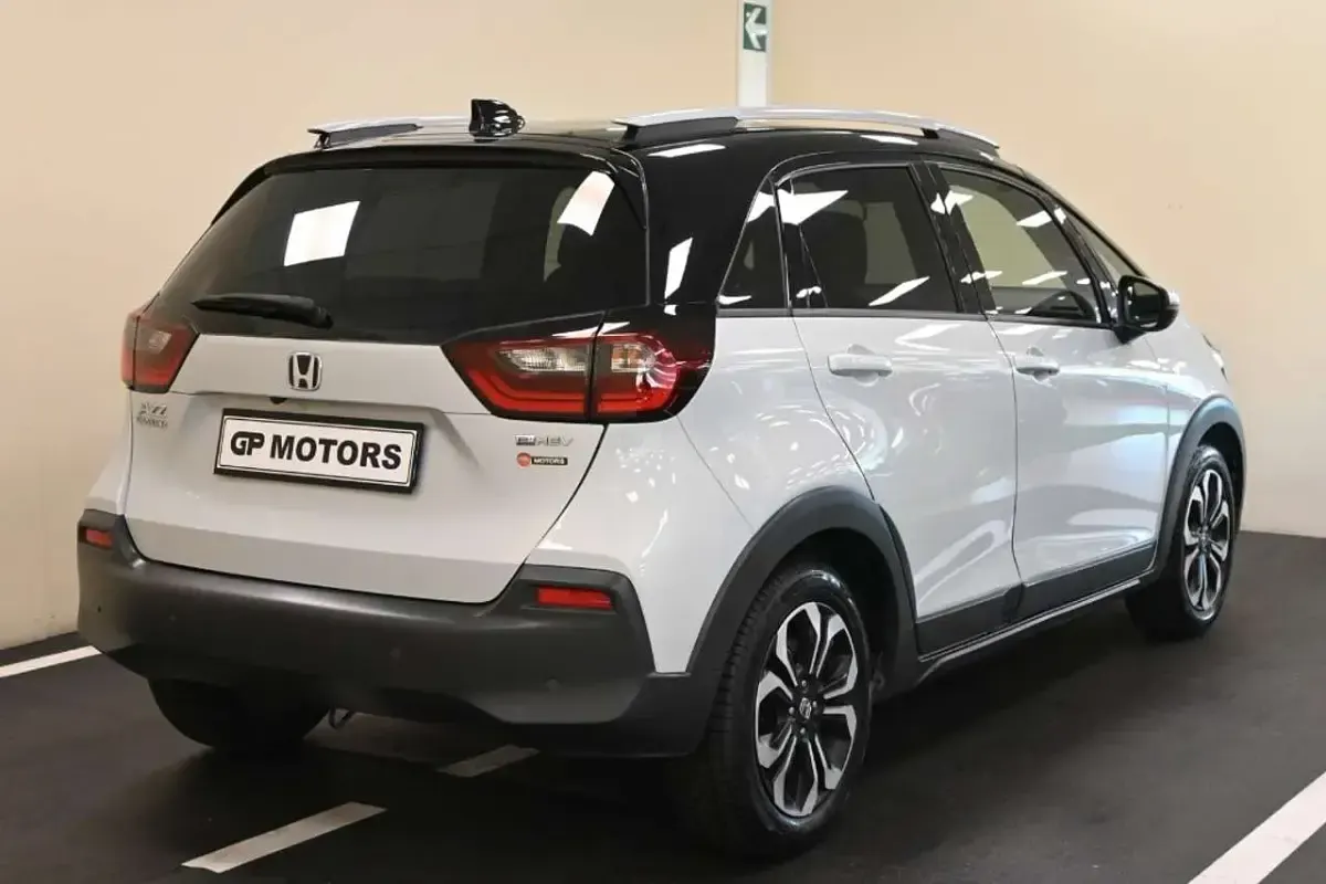 Usata Honda Jazz Executive 109 CV (80 kW) 2020 Grigio Utilitaria