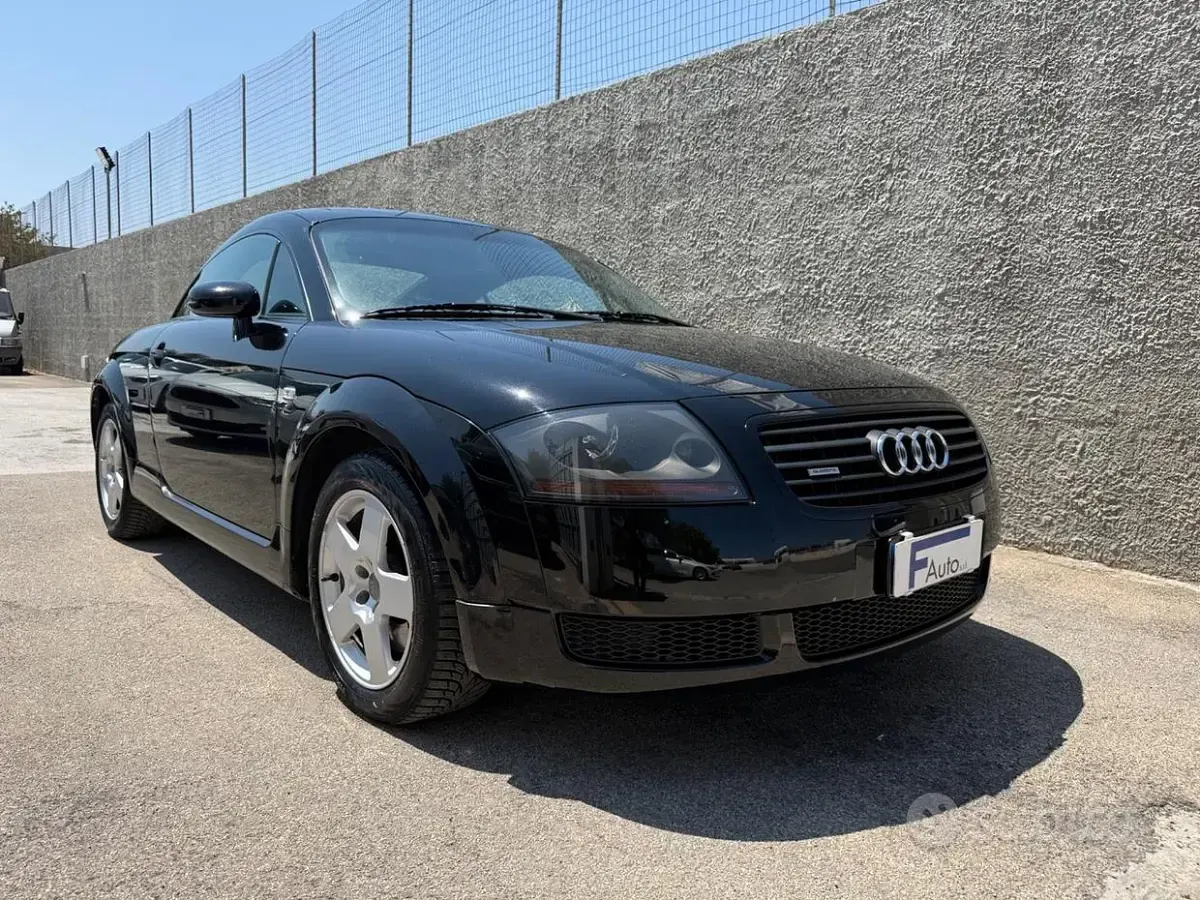 Usata Audi TT 179 CV (131 kW) 2000 Nero Coupé