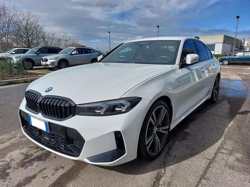 Usata BMW 320 M Sport 190 CV (139 kW) 2024 Alpinweiss pastello Berlina