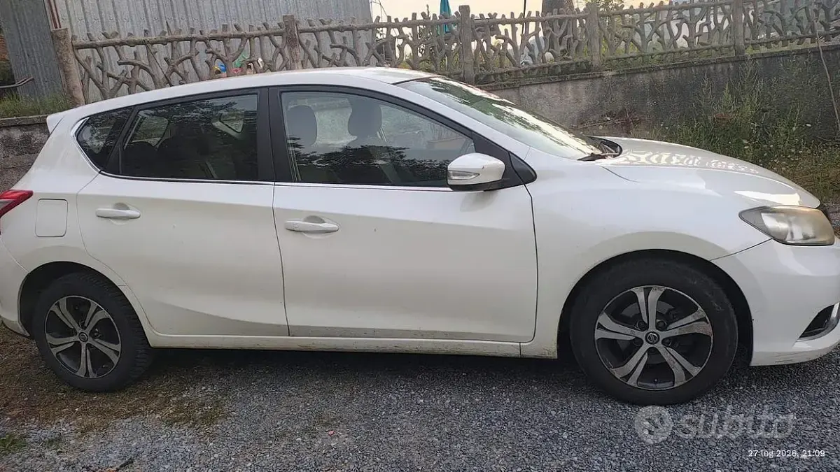 Usata Nissan Pulsar 110 CV (80 kW) 2015 Bianco Utilitaria