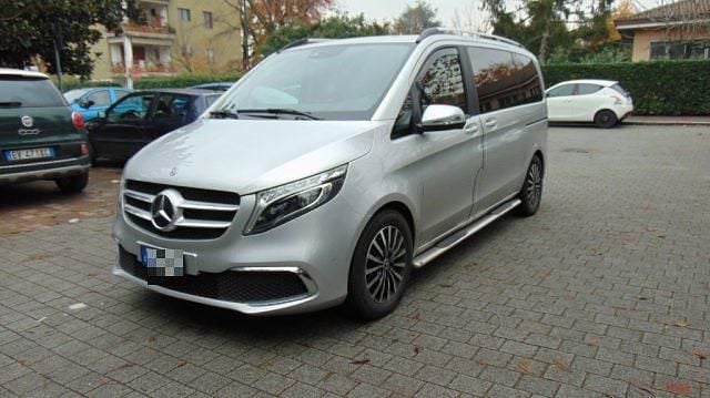 Usata Mercedes V250 Executive 190 CV (139 kW) 2019 Grigio Monovolume