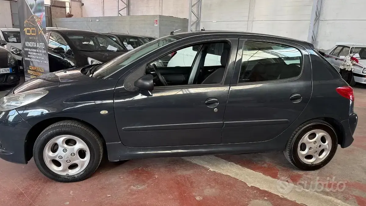Usata Peugeot 206 57 CV (41 kW) 2010 Grigio Berlina