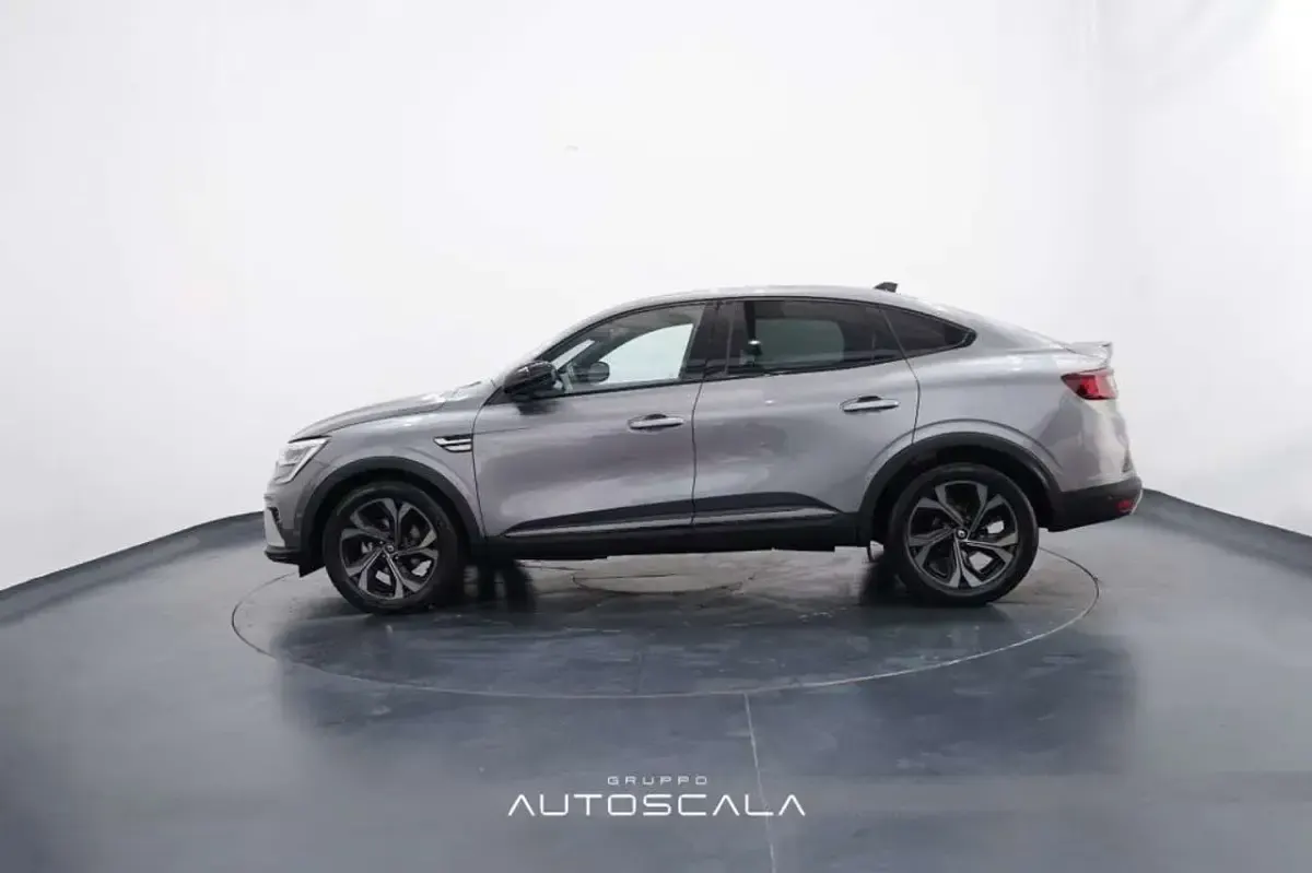 Usata Renault Arkana R.S. 94 CV (69 kW) 2023 Grigio titanio SUV