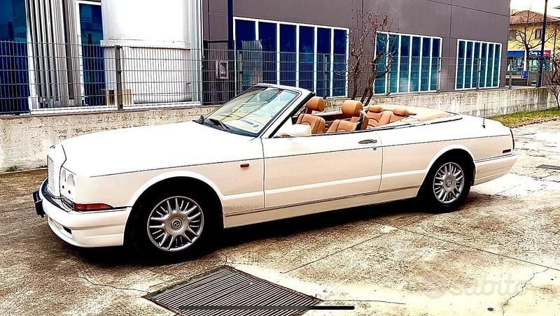 Usata Bentley Azure 360 CV (264 kW) 1997 Bianco Cabrio