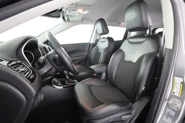 Usata Jeep Compass Limited 140 CV (102 kW) 2018 Argento SUV