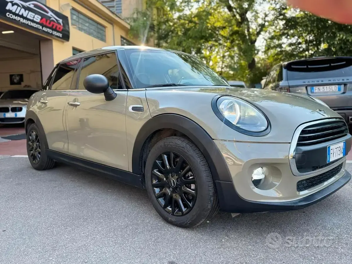 Usata Mini One D 95 CV (69 kW) 2019 Verde Utilitaria
