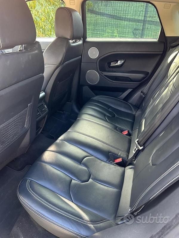 Usata Land Rover Range Rover evoque 190 CV (139 kW) 2012 Bianco SUV