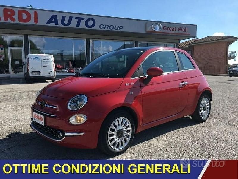 Usata Fiat 500 Dolcevita 69 CV (50 kW) 2022 Rosso Utilitaria