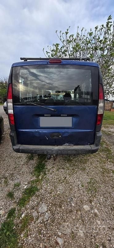 Usata Fiat Doblò 2003 Blu Monovolume