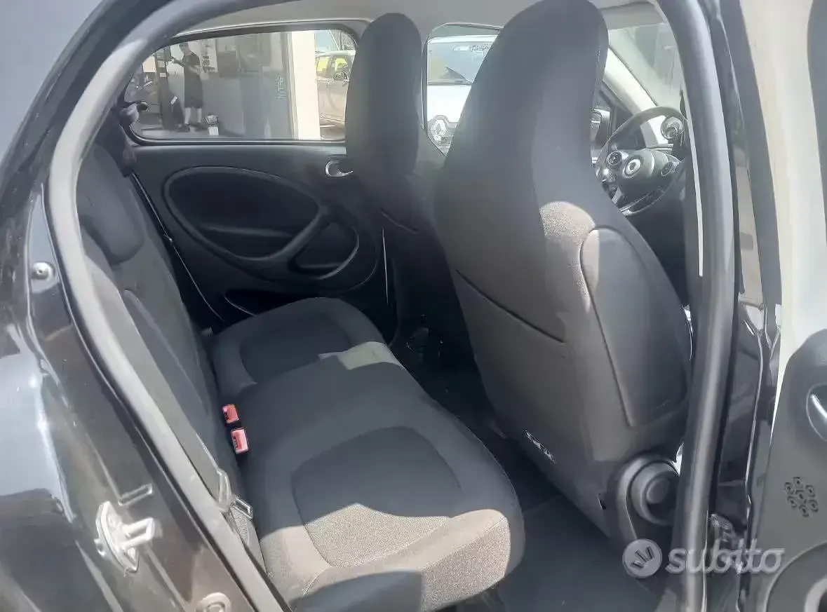 Usata Smart ForFour Electric Drive 41 kW (56 CV) 2019 Bianco Berlina