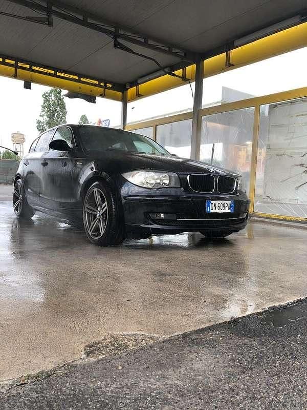 Usata BMW 118 143 CV (105 kW) 2008 Nero Utilitaria
