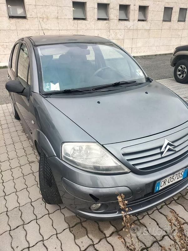 Usata Citroën C3 70 CV (51 kW) 2004 Grigio Berlina