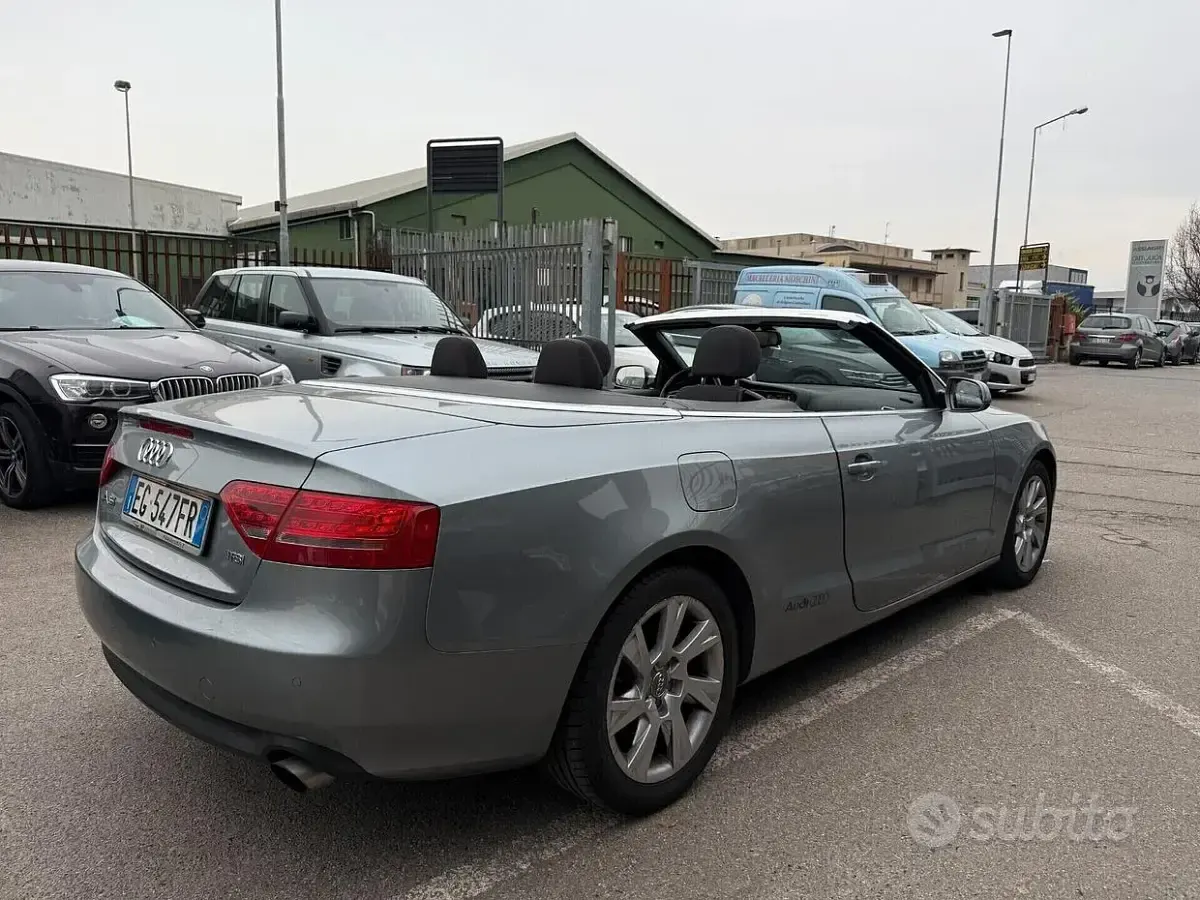Usata Audi A5 Cabriolet 160 CV (117 kW) 2011 Grigio Cabrio