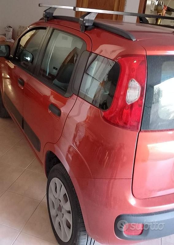 Usata Fiat Panda 85 CV (62 kW) 2012 Rosso Utilitaria