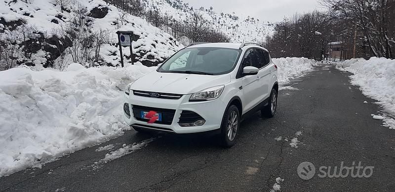 Usata Ford Kuga Titanium 150 CV (110 kW) 2016 Bianco SUV
