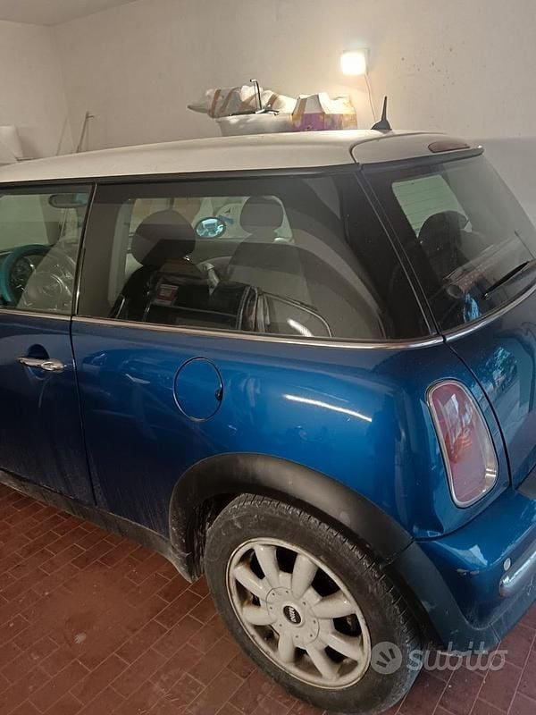 Usata Mini ONE 2002 Blu Utilitaria