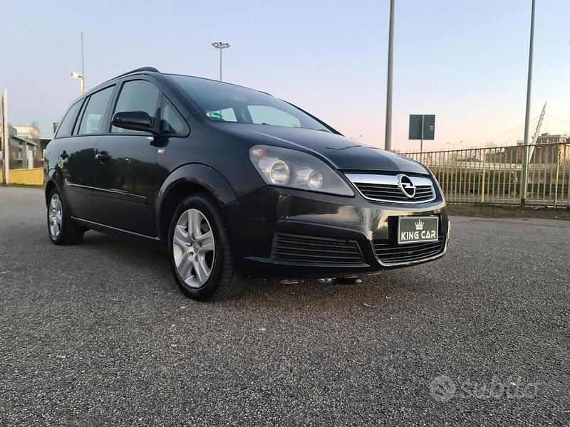 Usata Opel Zafira Cosmo 105 CV (77 kW) 2006 Nero Monovolume