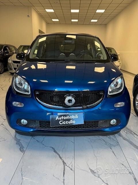 Blu Usata 2015 Smart ForFour Prime Due volumi | 9900 € (Molto cara) - Immagine 1/4