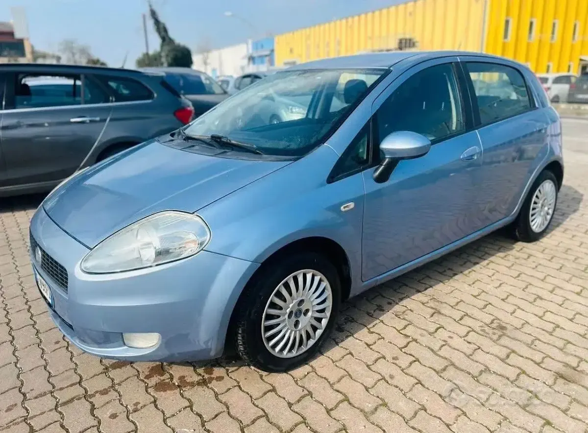 Usata Fiat Grande Punto 65 CV (47 kW) 2006 Utilitaria