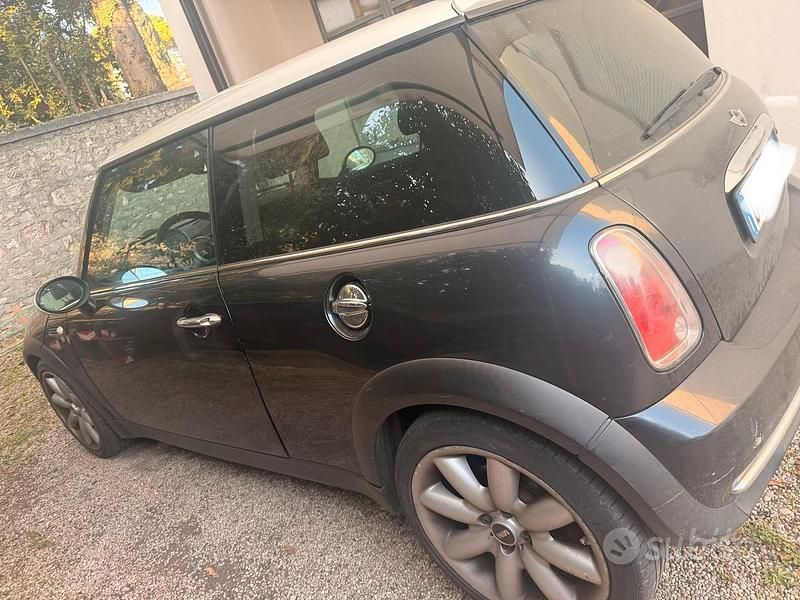 Usata Mini Cooper Coupé 116 CV (85 kW) 2003 Nero Coupé