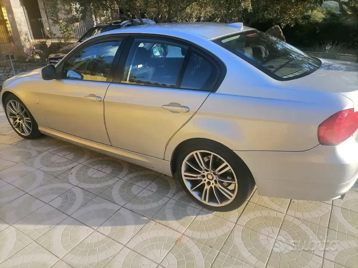 Usata BMW 320 177 CV (130 kW) 2009 Grigio Berlina