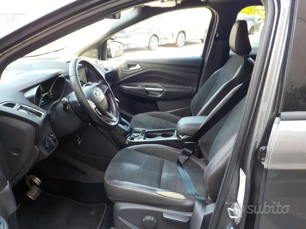 Usata Ford Kuga ST 120 CV (88 kW) 2018 Grigio SUV