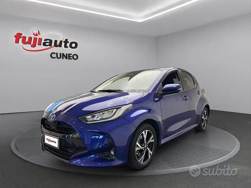 Usata Toyota Yaris Hybrid Trend 116 CV (85 kW) 2025 Grigio Utilitaria