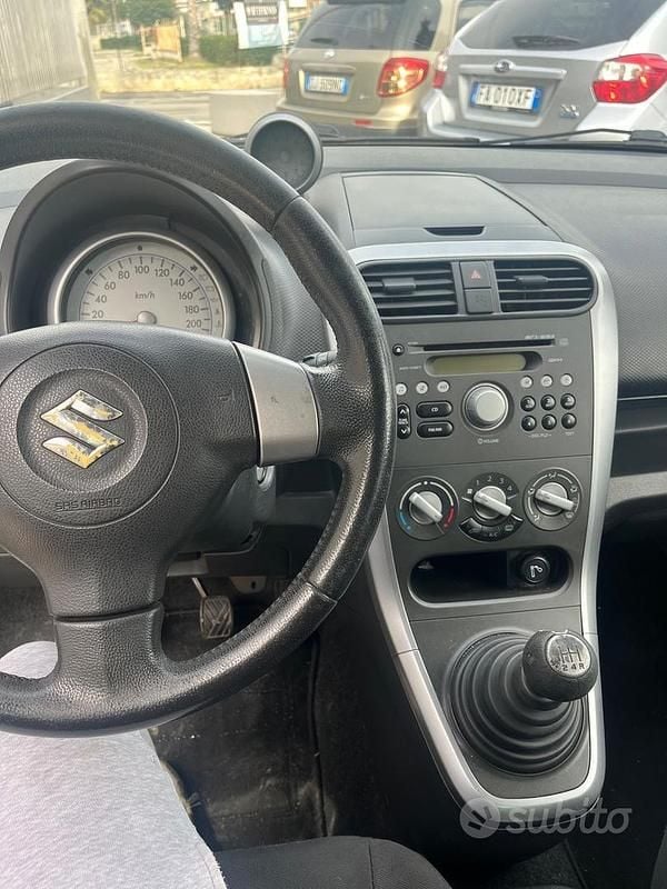 Usata Suzuki Splash GLS 65 CV (47 kW) 2010 Grigio Utilitaria