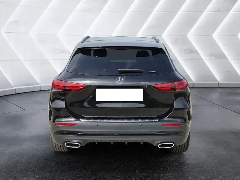 Usata Mercedes GLA200 Premium 150 CV (110 kW) 2023 Nero SUV