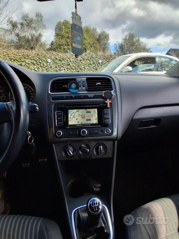 Usata VW Polo 90 CV (66 kW) 2013 Grigio Berlina