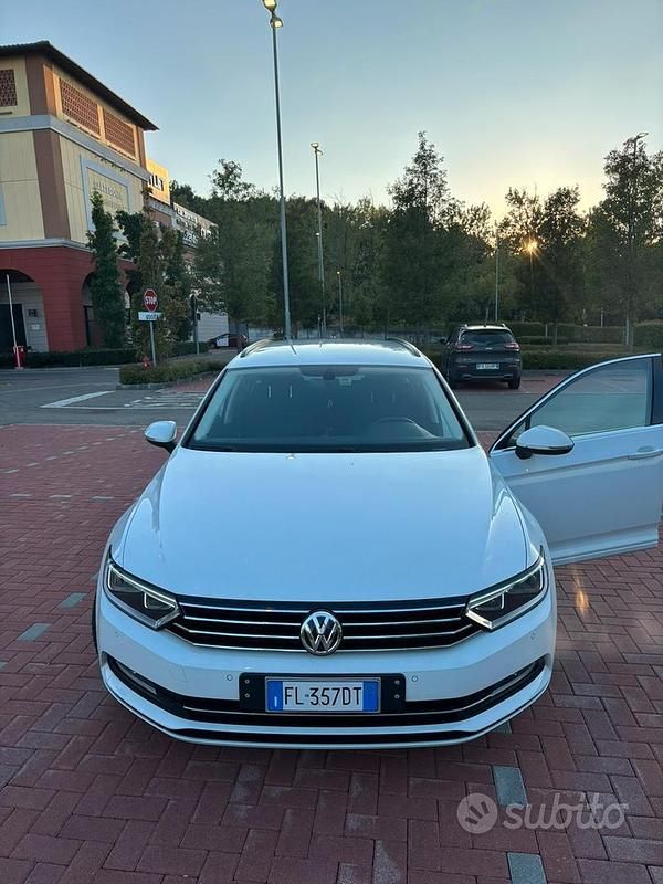 Usata VW Passat 120 CV (88 kW) 2017 Bianco Station wagon