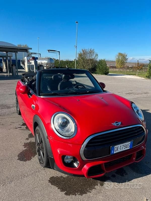 Rosso Usata 2017 Mini Cooper Cabriolet Cabrio | 8900 € - Immagine 1/4
