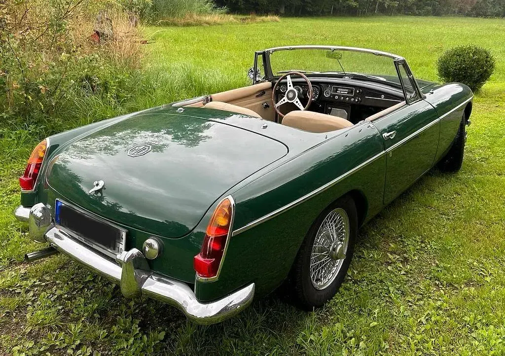 Usata MG B 96 CV (70 kW) 1965 Verde Cabrio