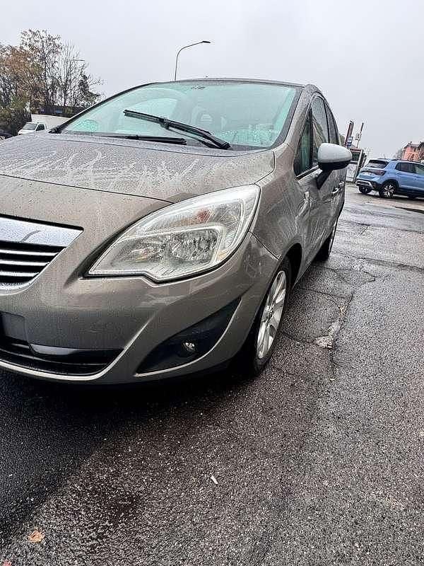 Usata Opel Meriva Innovation 101 CV (74 kW) 2010 Monovolume