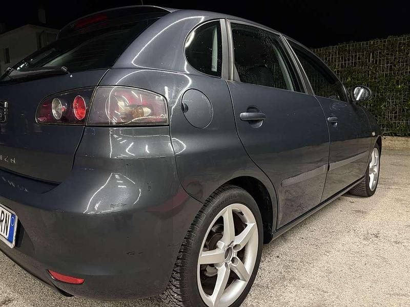 Usata Seat Ibiza Stylance 69 CV (50 kW) 2007 Utilitaria
