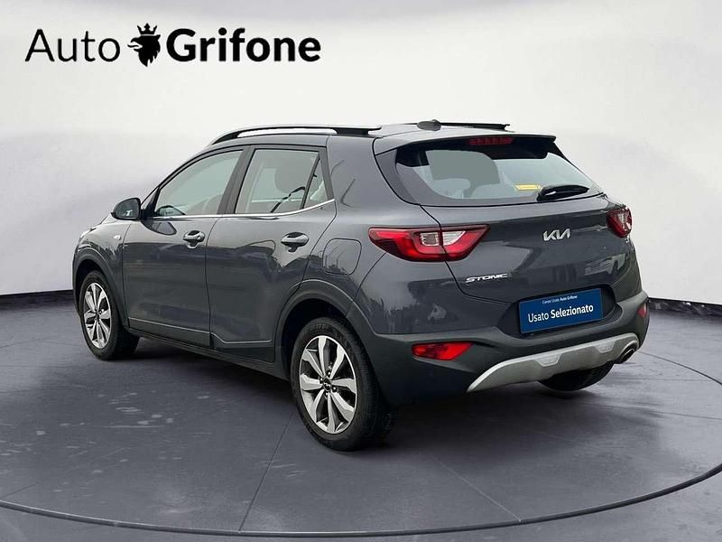 Usata Kia Stonic Style 83 CV (61 kW) 2022 Grigio SUV