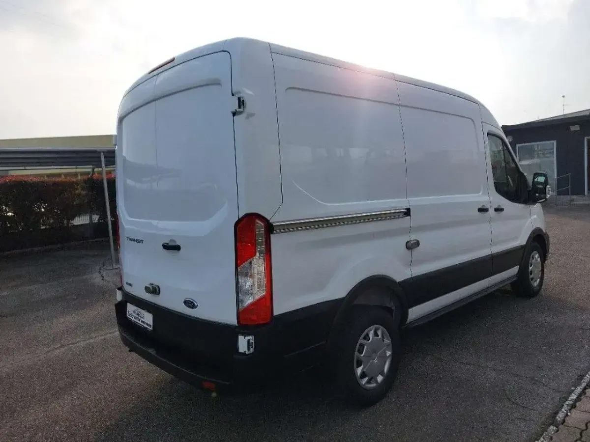 Usata Ford Transit Trend 131 CV (96 kW) 2022 Bianco Furgone