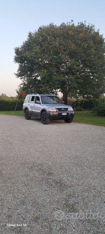 Usata Mitsubishi Pajero 165 CV (121 kW) 2007 Grigio SUV