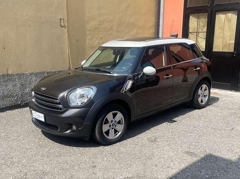 Usata Mini One Countryman 98 CV (72 kW) 2016 Marrone SUV